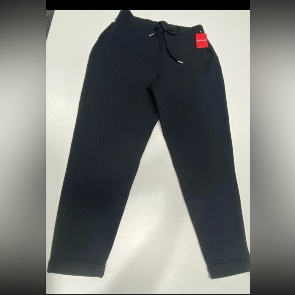 Spanx Air Essentials Tapered Pant #50240R Size Medium Very Black NWT $138